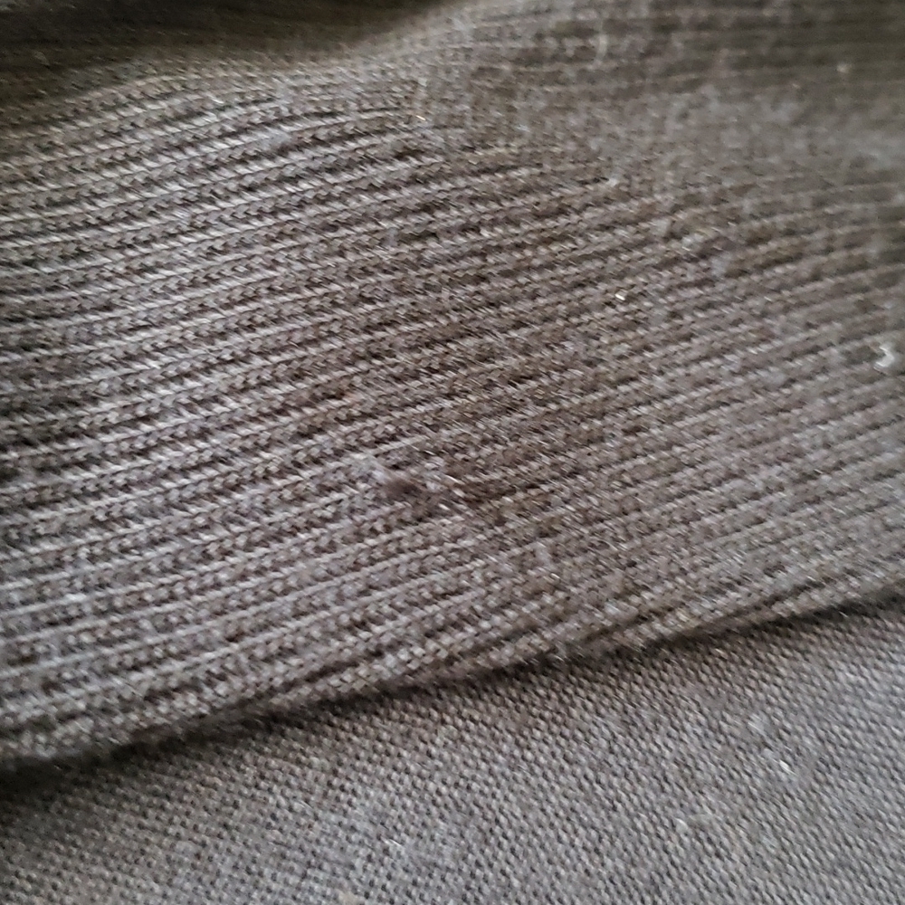 7 For All Mankind Oversized Modal and Silk Lightweight V-neck Sweater, Size XS - Picture 8 of 11